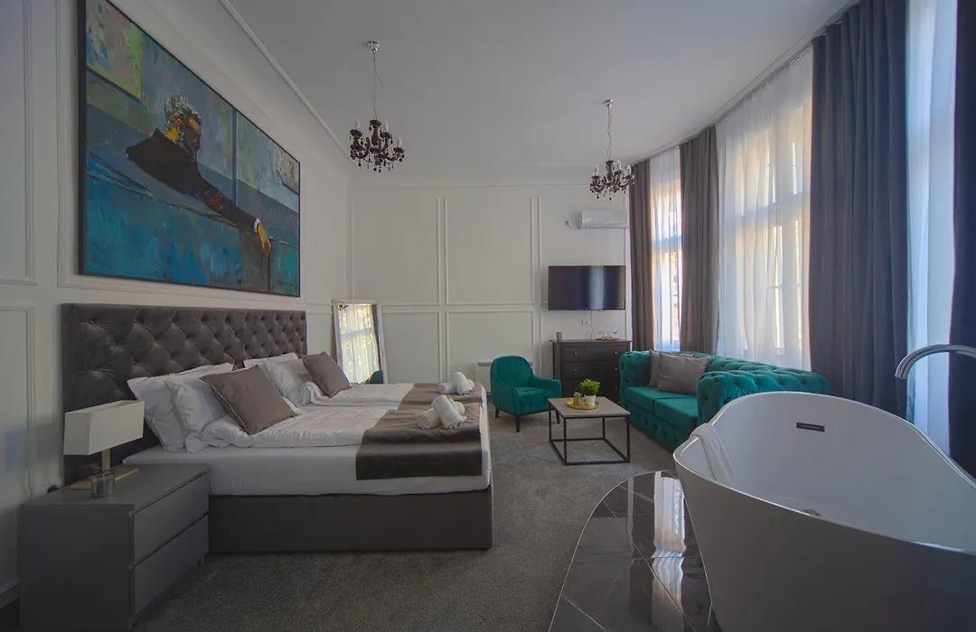 Kings Palace Suites-1