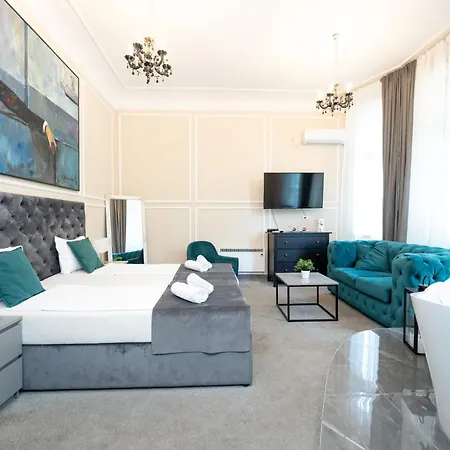 Kings Palace Suites-2