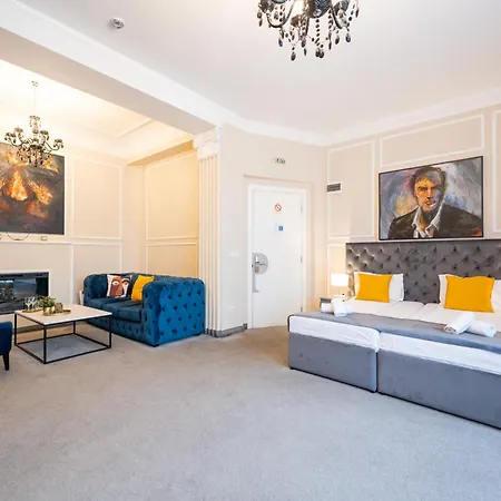 Kings Palace Suites-3